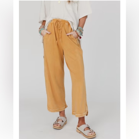 NWT SO COMFY WIDE LEG CROPPED PANT - Picture 3 of 7